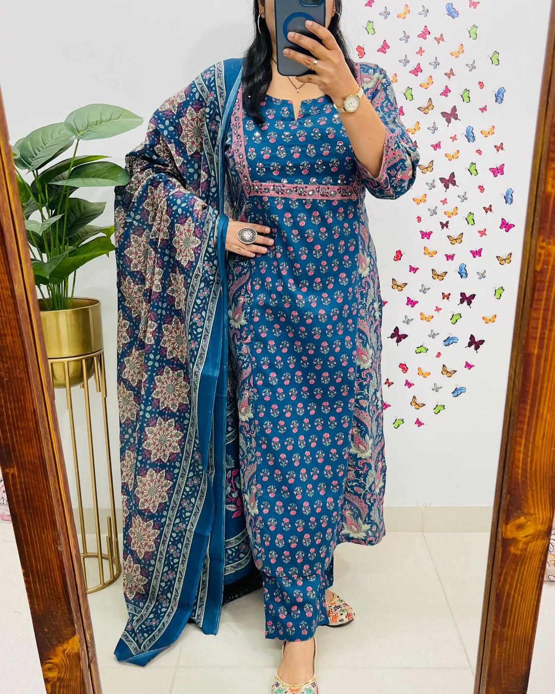 ❤️❤️❤️❤️❤️❤️❤️❤️*NEW COLOUR LUNCHING Voluminous Beutiful Suit Set*(WARED389)