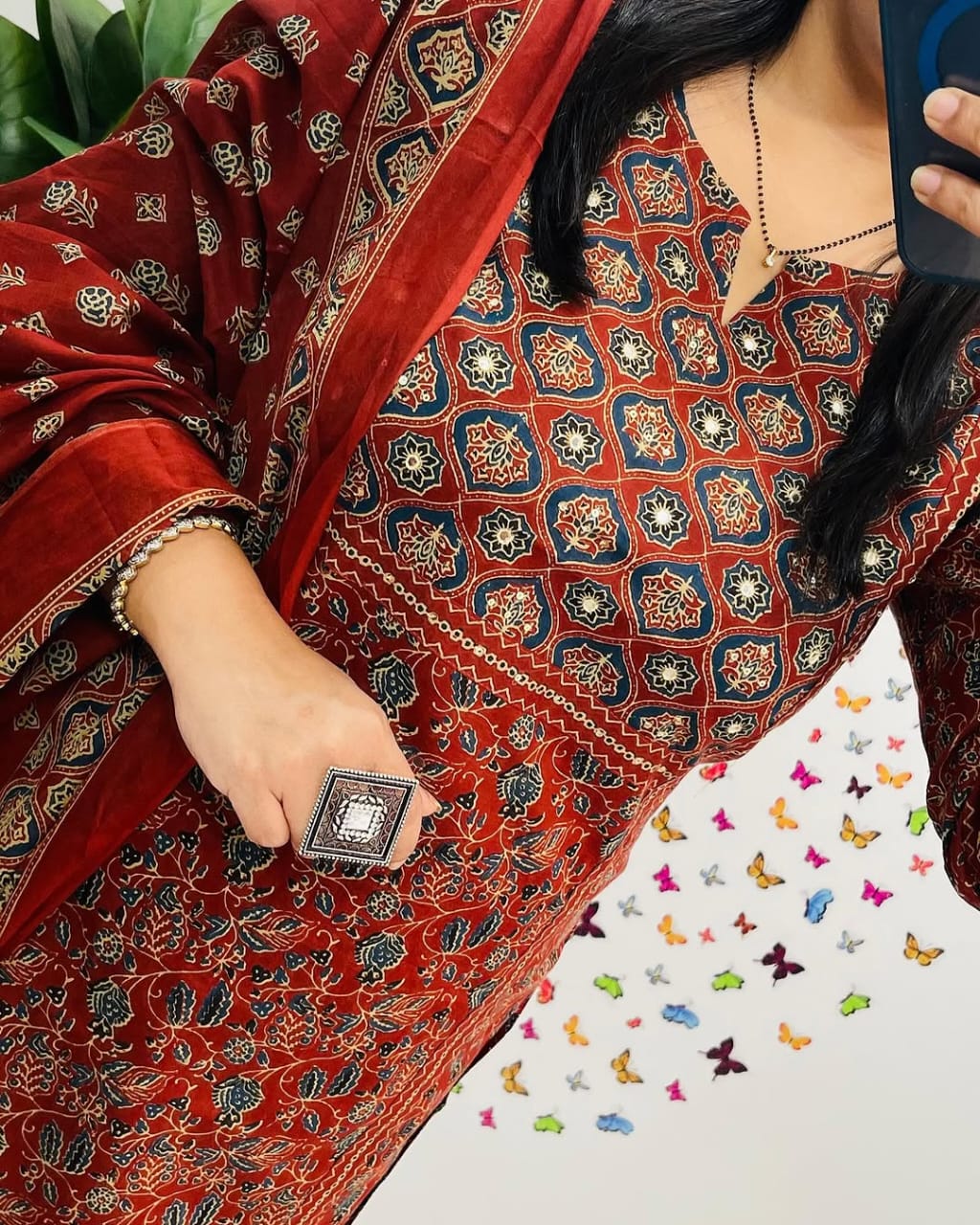 β NEW FULL COTTON PRINT HAND WORK STRAIGHT KURTI PANT MALMAL DUPATTA ARRIVAL ππ(WARED396)