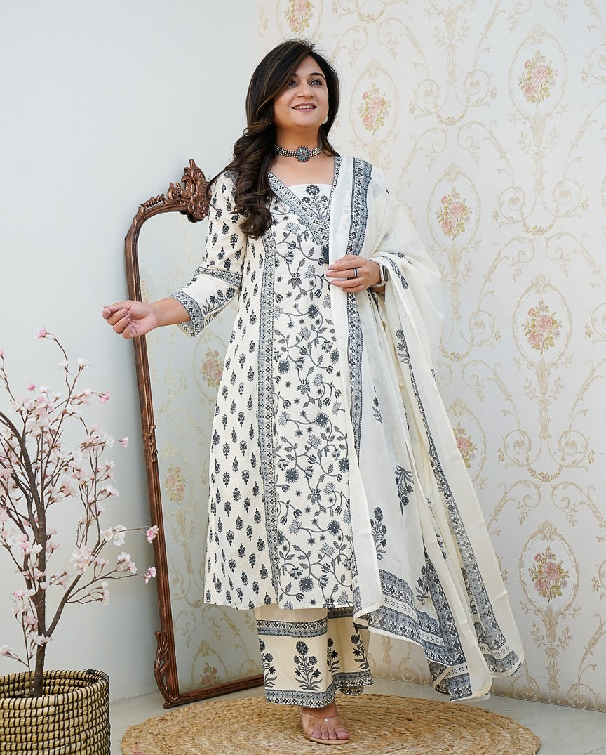 New Floral Motif Printed Cotton kurta Set the kurta and Pleated Salwar and Soft Cotton Dupatta💃💃(WARED398)