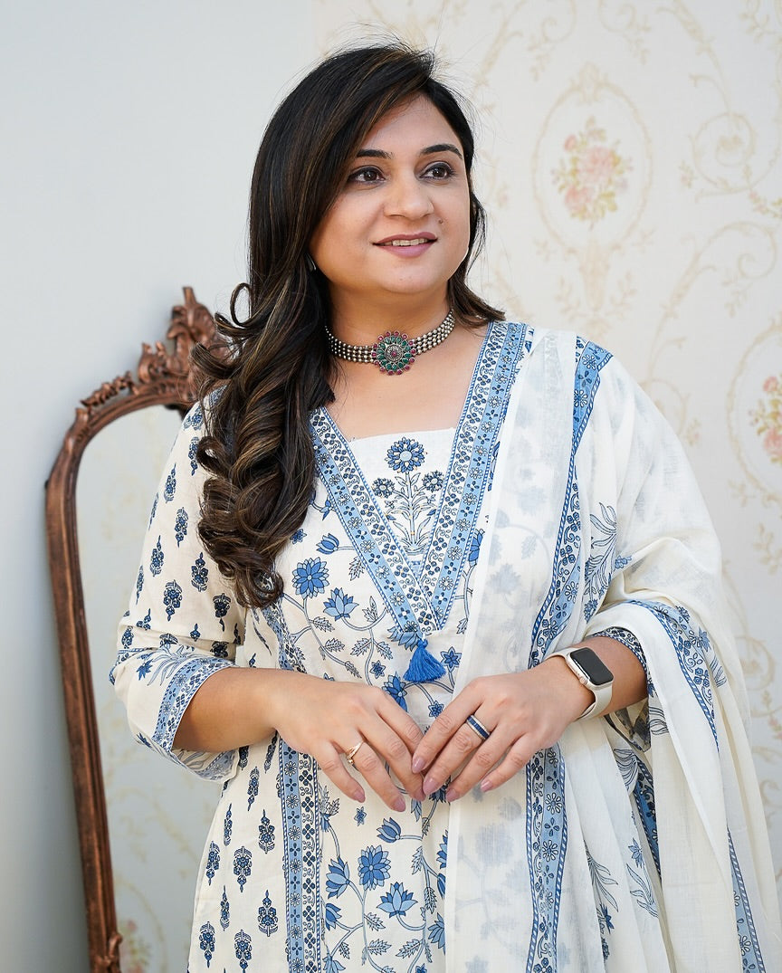 New Floral Motif Printed Cotton kurta Set the kurta and Pleated Salwar and Soft Cotton Dupatta💃💃(WARED395)