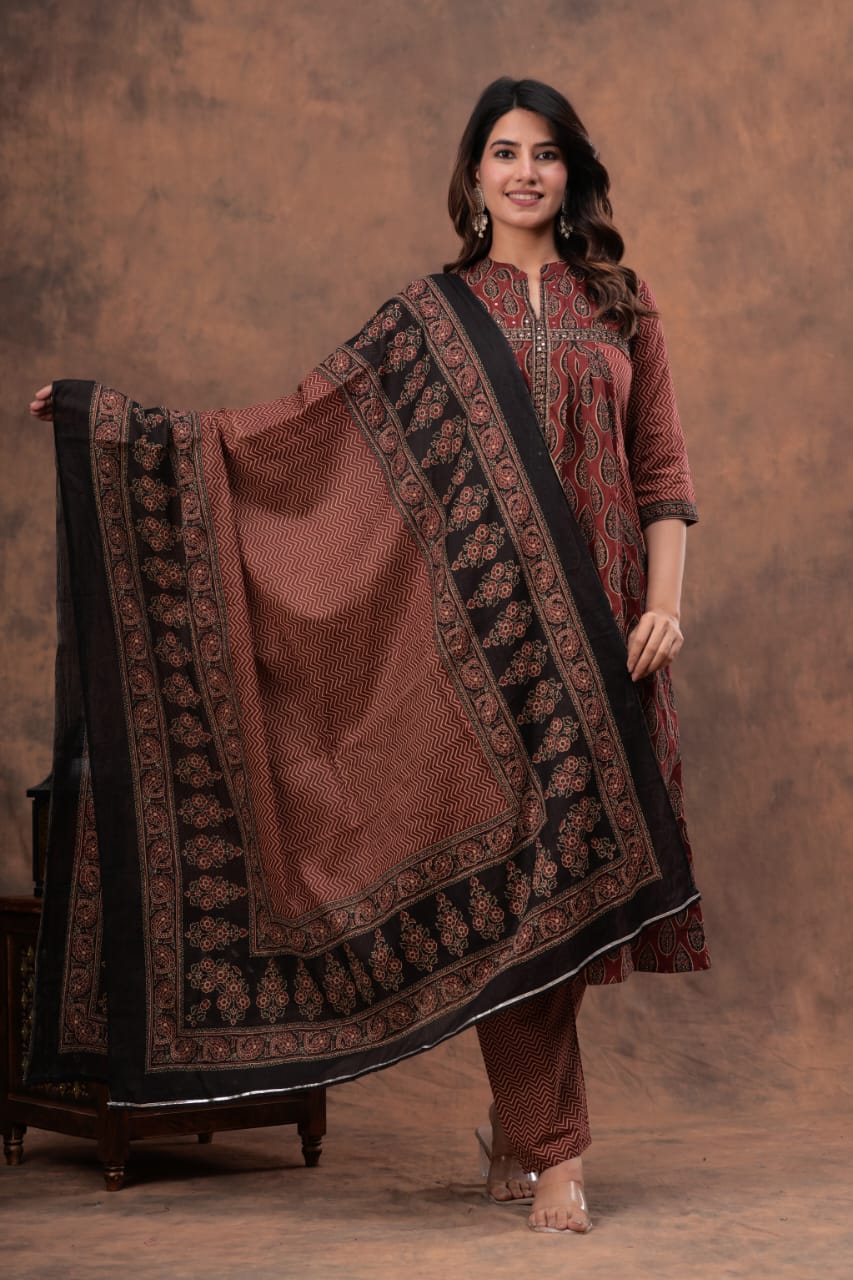 New launch 🆕 Printex kurti with pant and dupatta(WARED401)