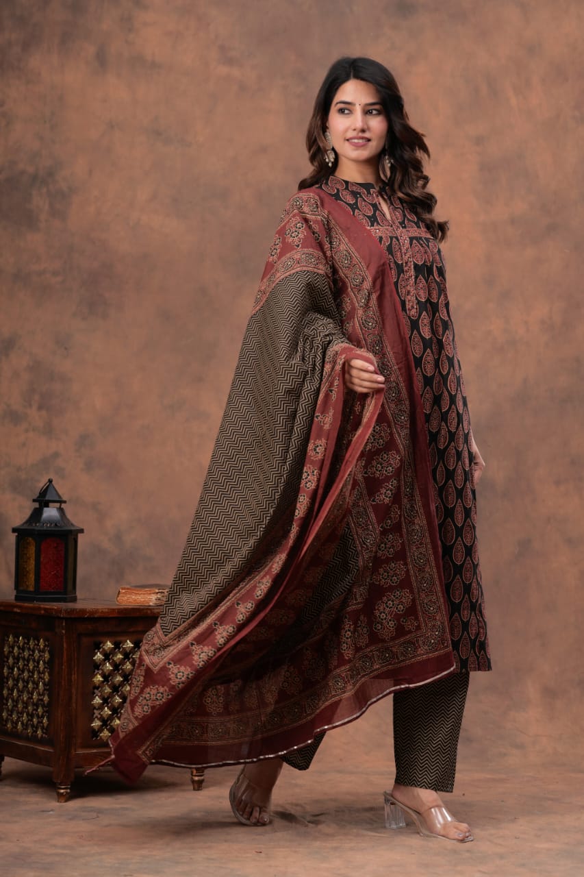 New launch 🆕 Printex kurti with pant and dupatta(WARED402)