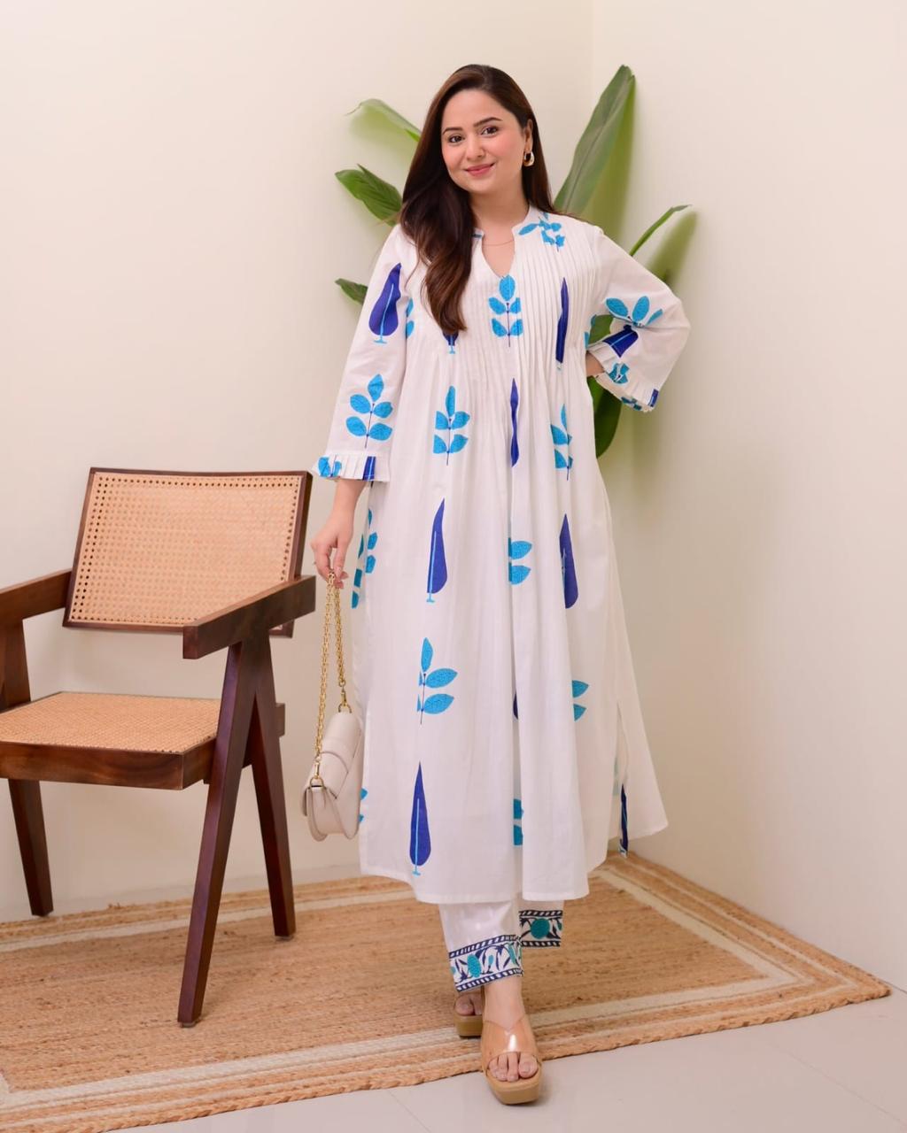 We are Launching a beautiful ๐๐ Summer Special Taj Cotton Fabric in pintex design(WACD100)