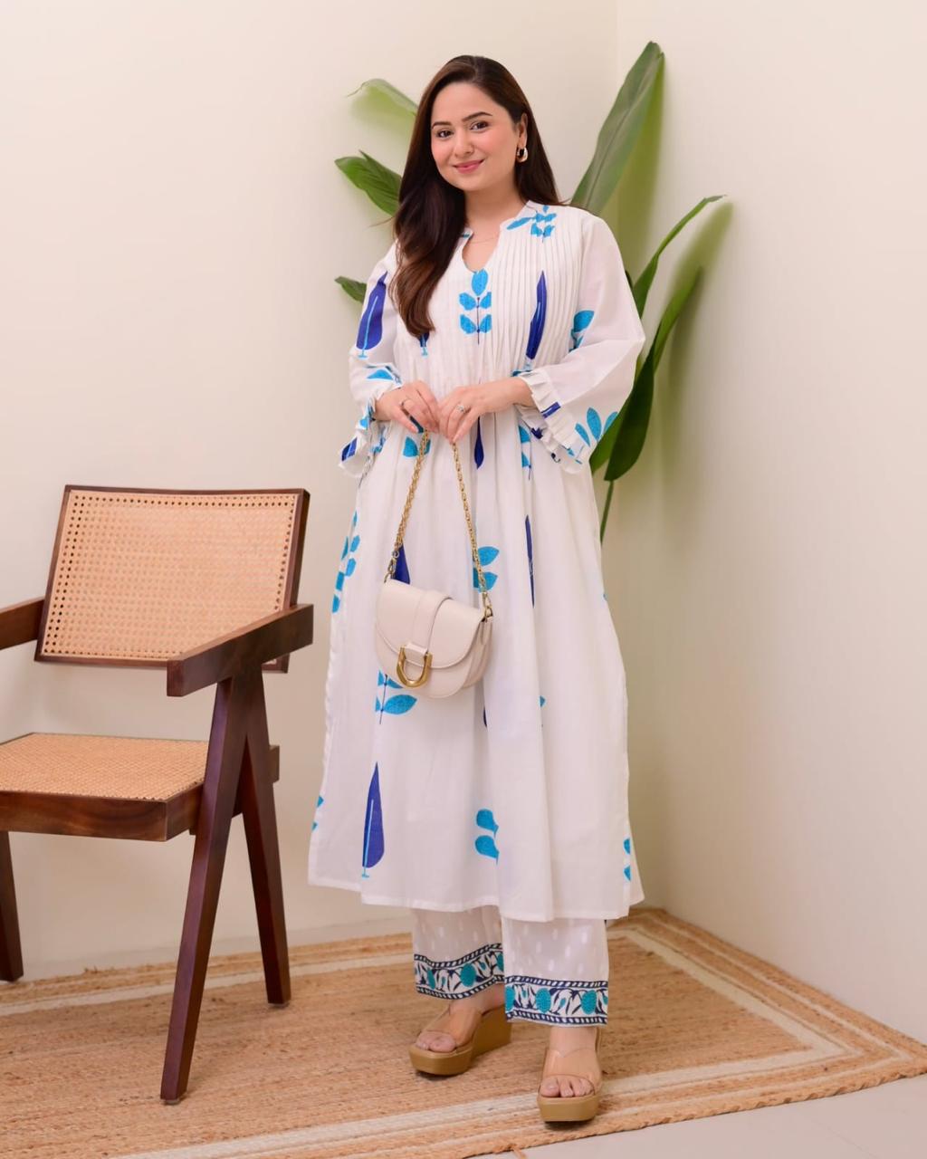 We are Launching a beautiful ๐๐ Summer Special Taj Cotton Fabric in pintex design(WACD100)