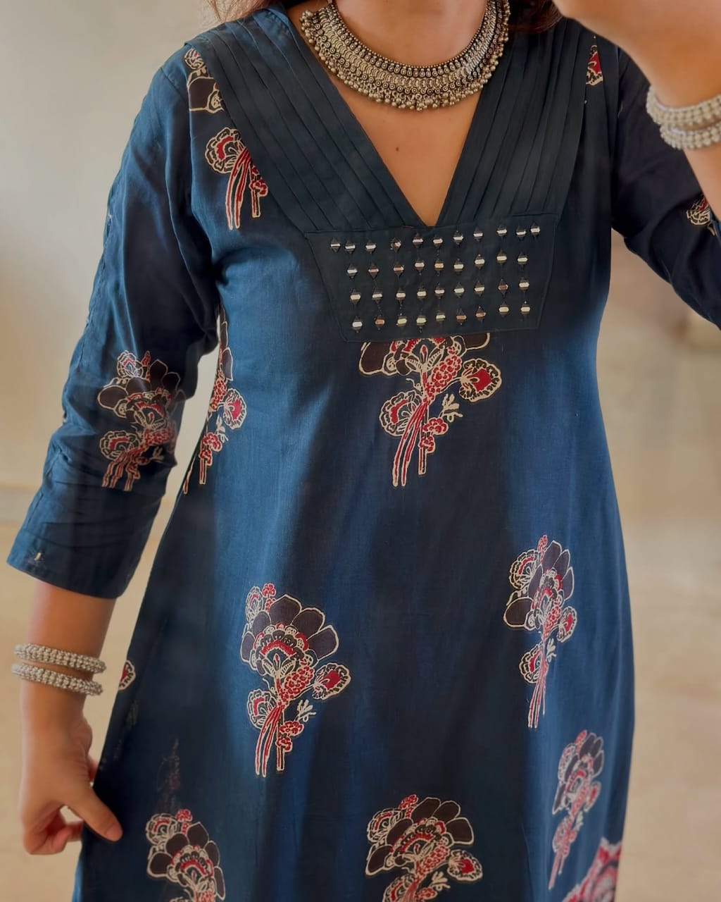 HEVAY DIMOND COTTON FABRIC NECK EMBROIDERY WORK AND PLITES ON YOKE๐๐๐(WARED23)01
