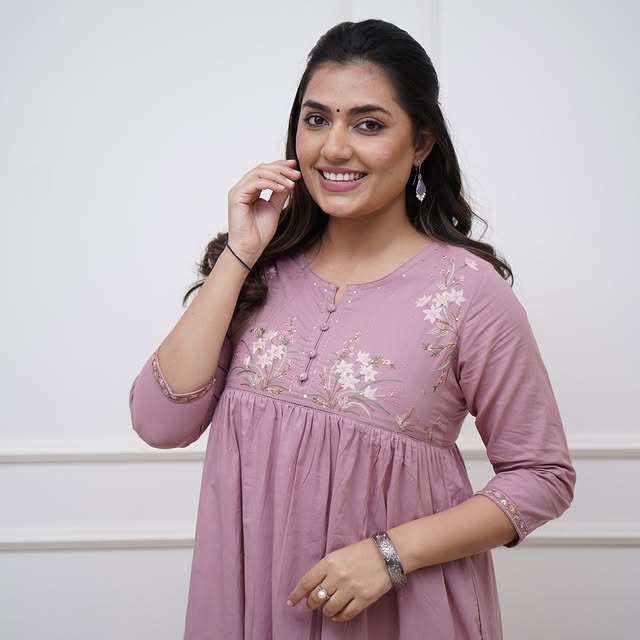 look classy and elegant with our new pure cotton collared kurta pant set(WACD145)