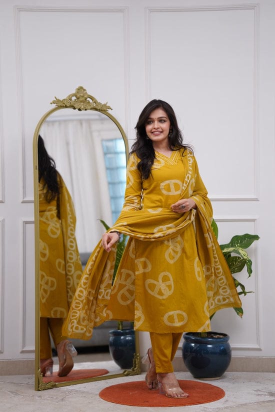 👗 Beautiful Cottan Kurtis pent with Mulmal duptta 👗(WARED470