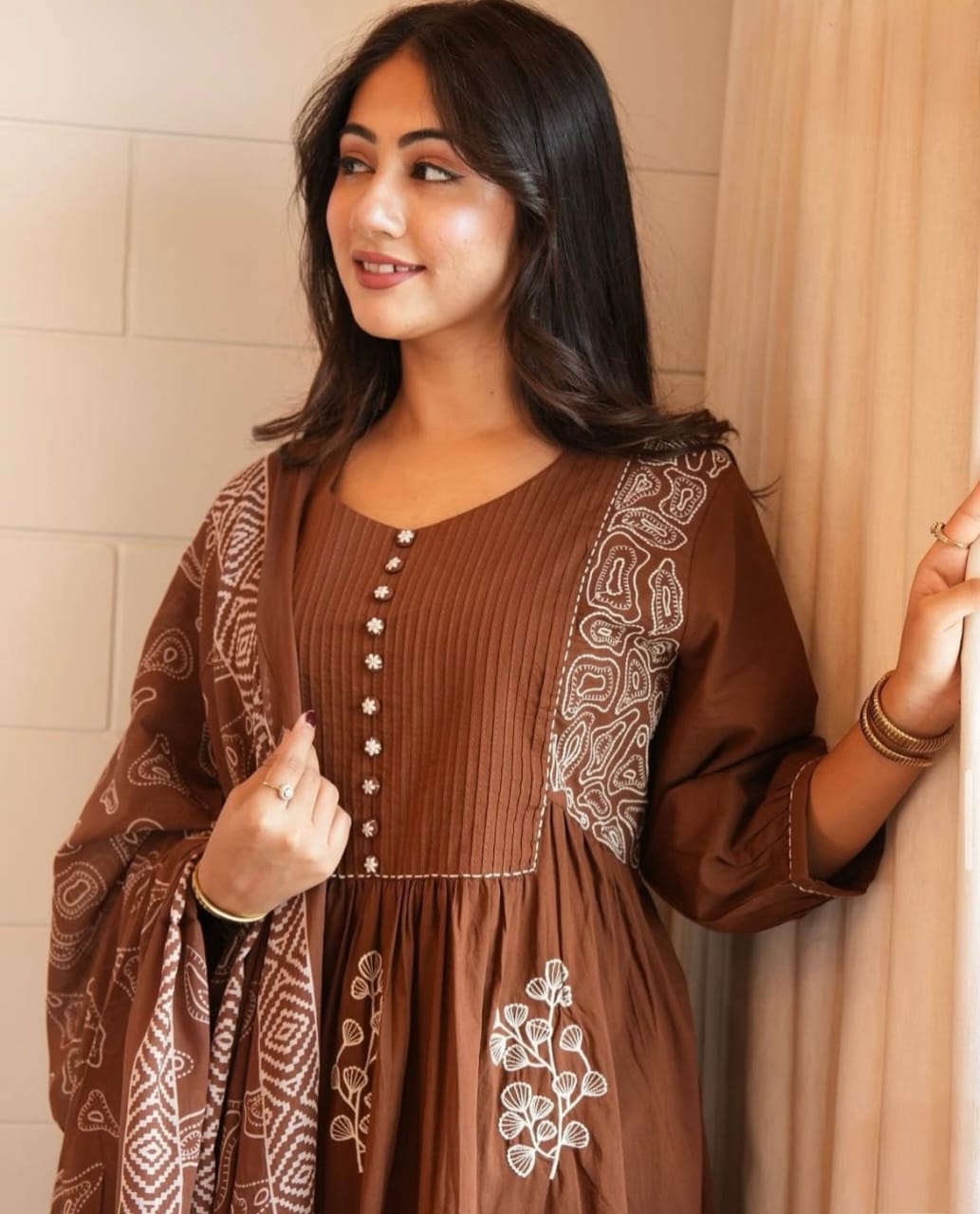 The perfect of traditional wear(WARED475)