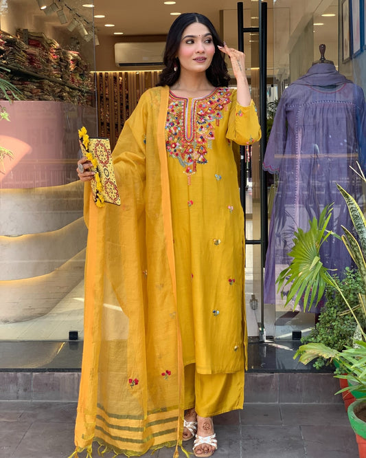 Simple yet elegant This is how we describe our latest launched dresse (NFRD1001)