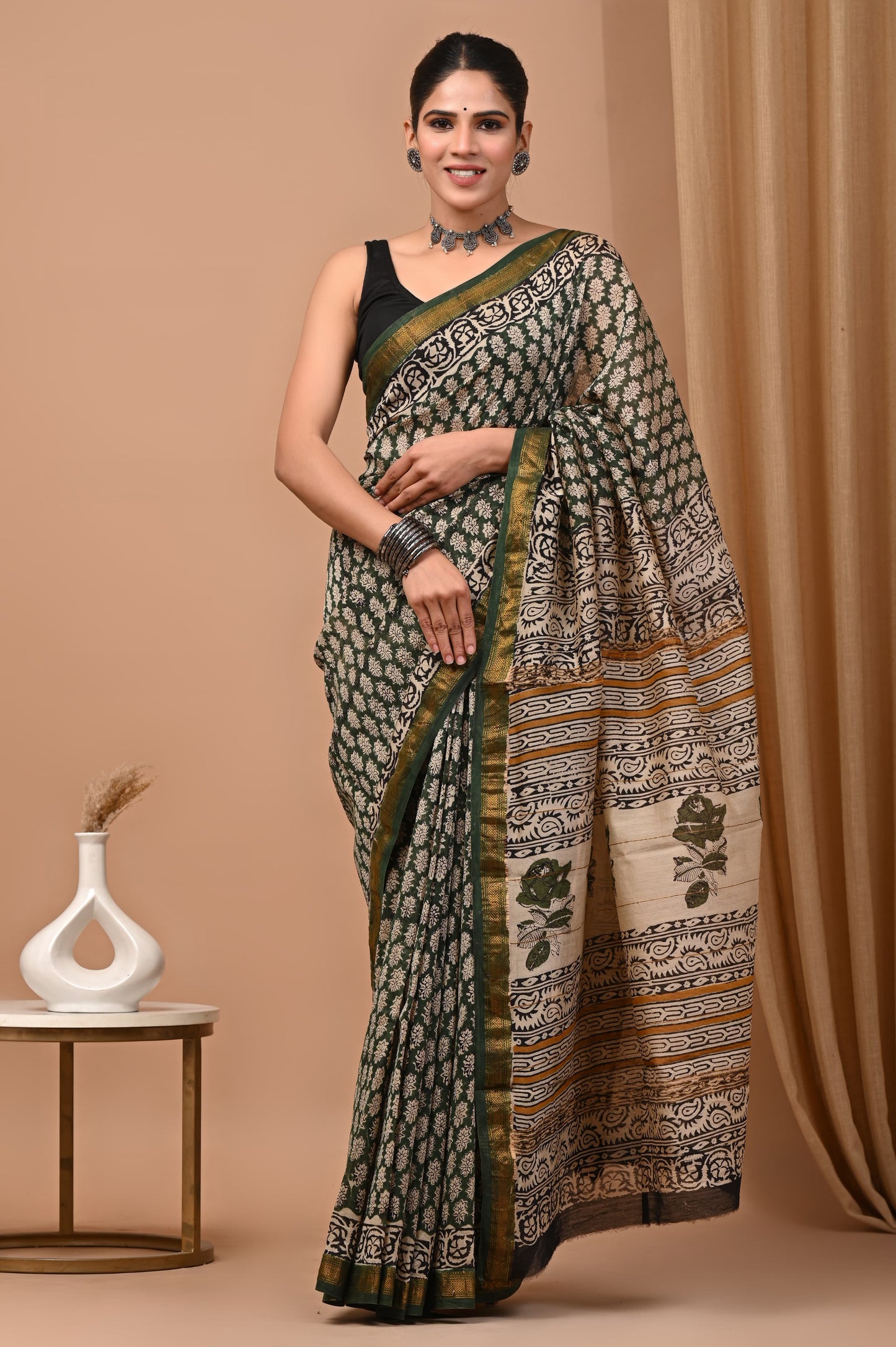 Premium Maheshwari Silk Saree (SWSRMAH107)