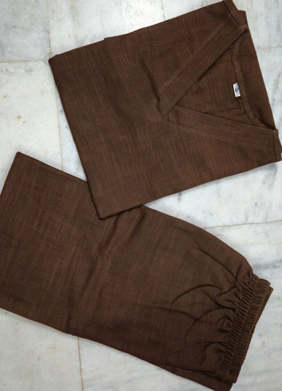 Upgrade your office wear wardrobe with this classy yet chic monochrome pant-set for all day comfort and trendy look🌸🌸 (SWSK12)