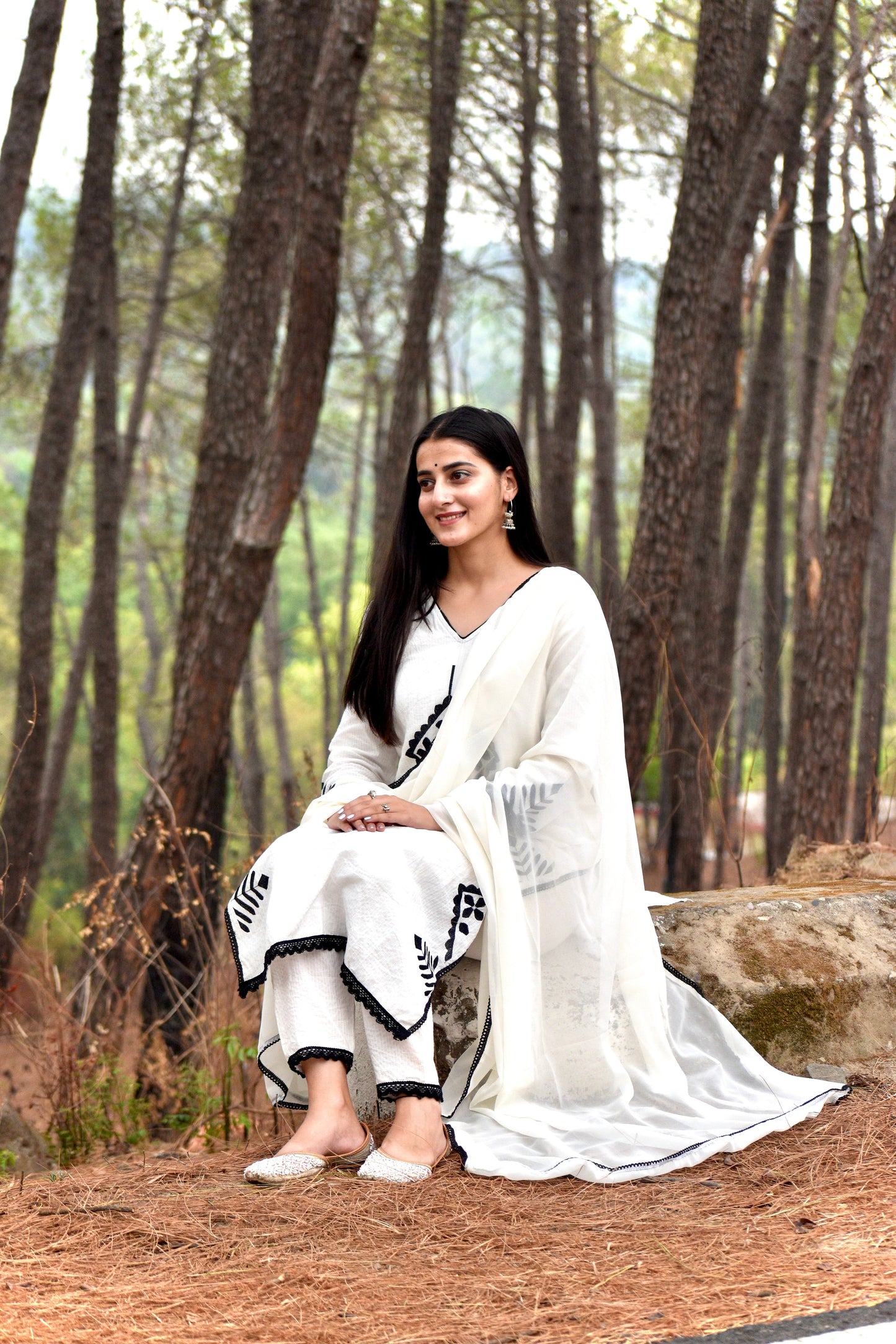 *We are here to spread some magic to your ethnic Heavy cotton katha work and embroidery ๐ชก work and beautiful lace work .