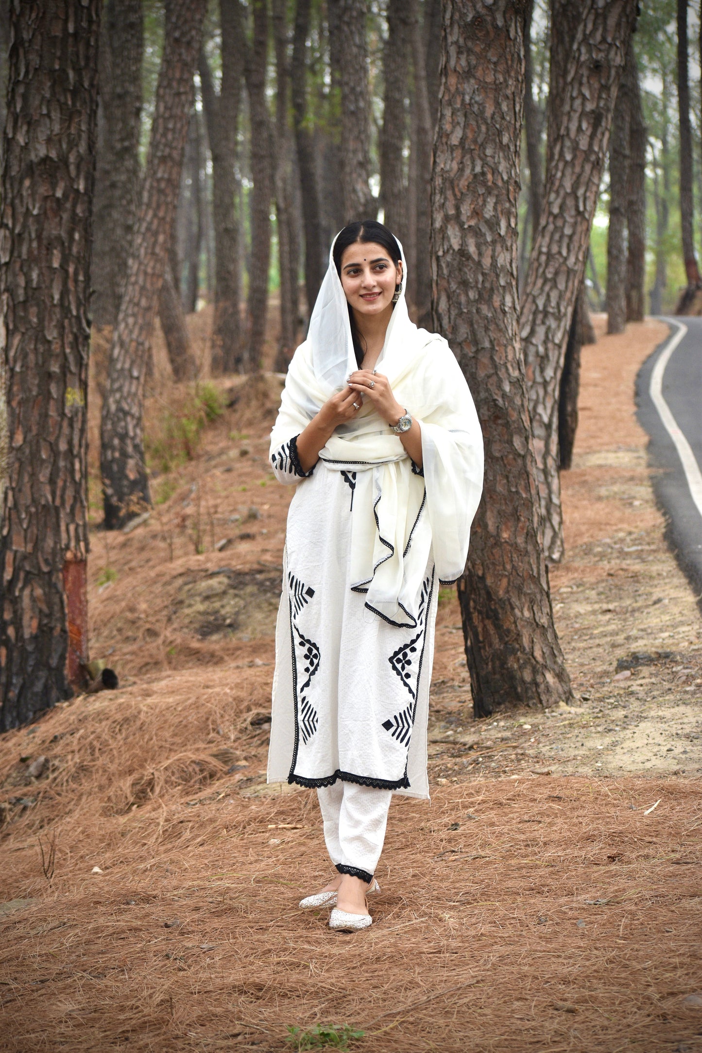 *We are here to spread some magic to your ethnic Heavy cotton katha work and embroidery ๐ชก work and beautiful lace work .