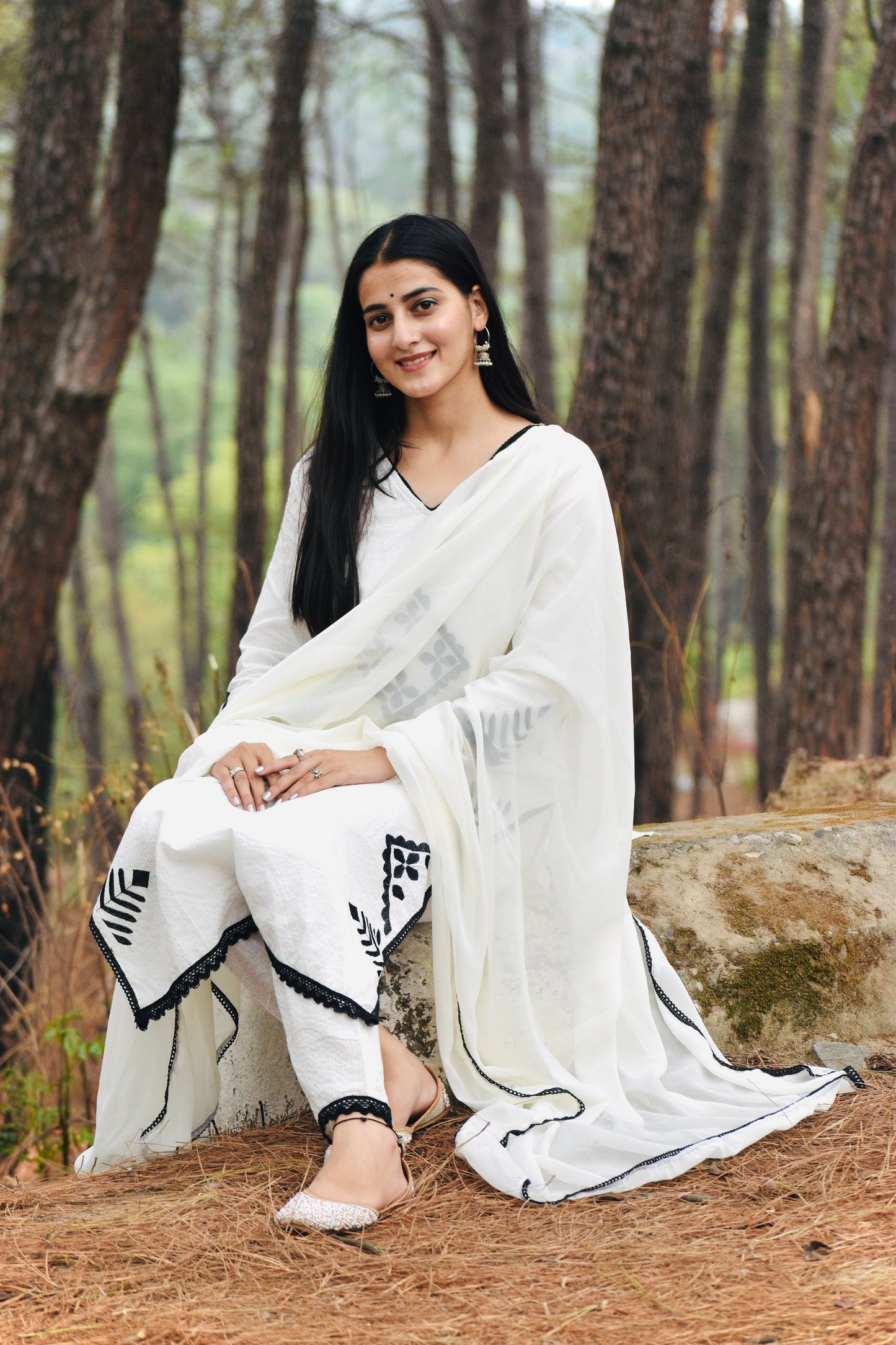 *We are here to spread some magic to your ethnic Heavy cotton katha work and embroidery ๐ชก work and beautiful lace work .