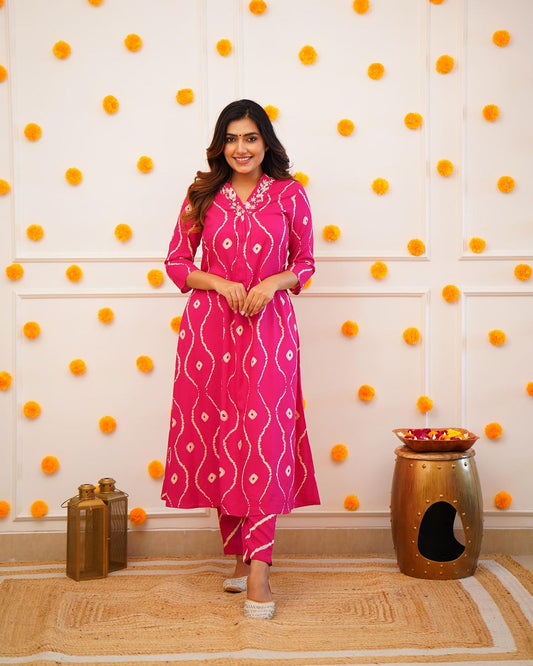 Get festive ready with our new Kurta pant sets with beautiful neck Embriodrary detailing colours π€β₯οΈπ