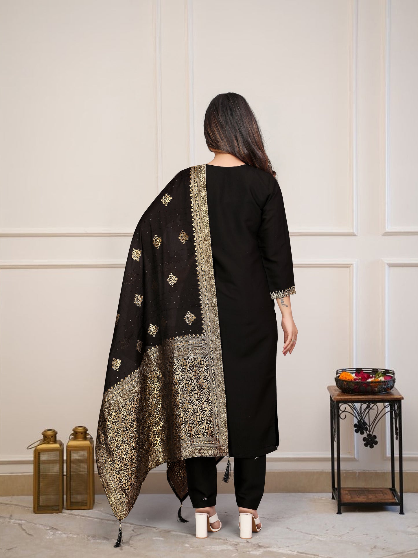 Simple yet elegant This is how we describe our latest launched dresses(NFRD401) (01)