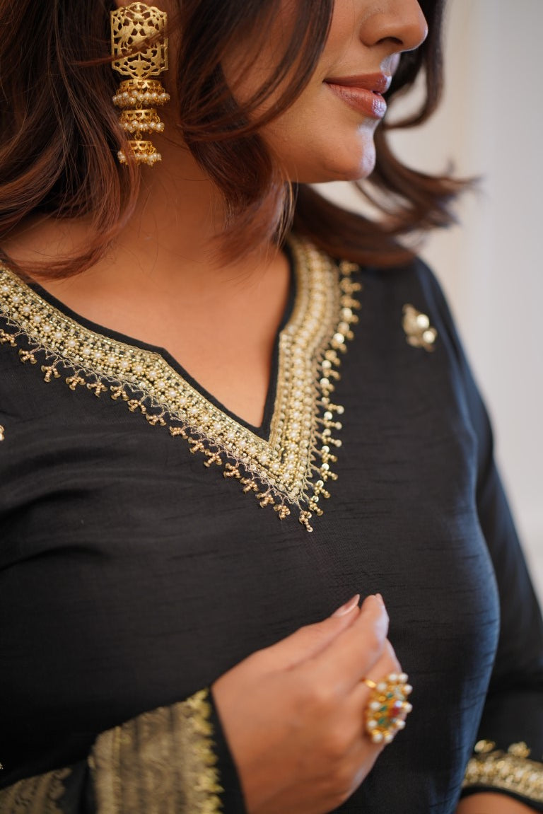 Simple yet elegant This is how we describe our latest launched dresses(NFRD401) (01)
