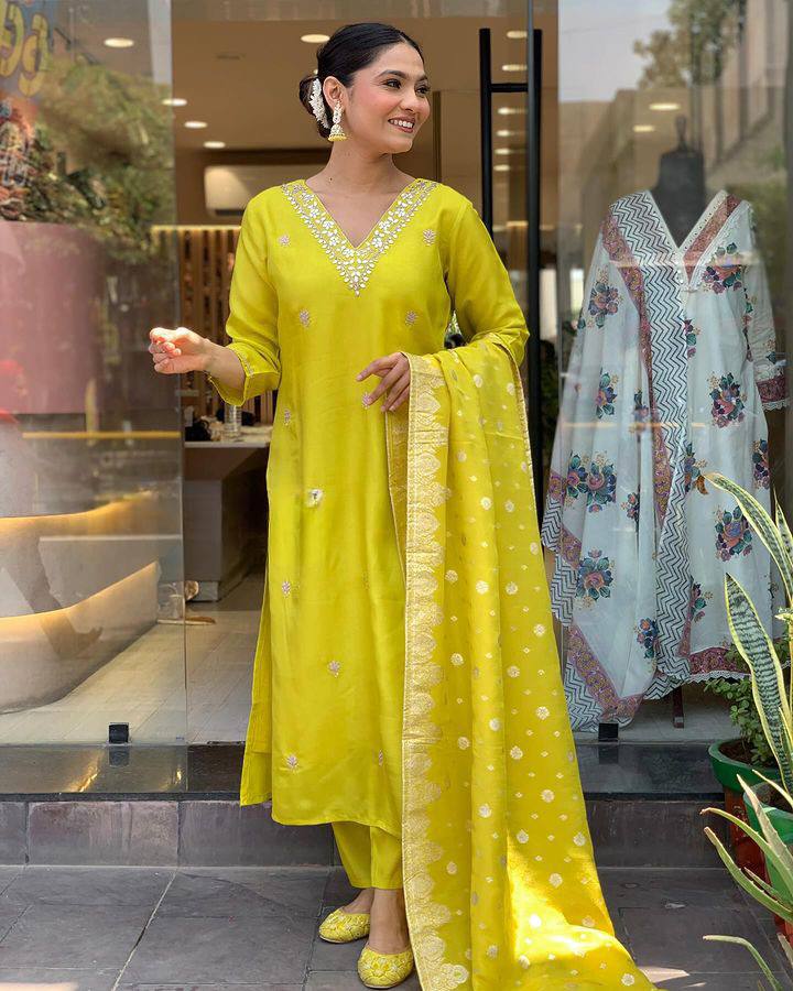 Our Exclusive Collection is here, to add a touch of tradition to your wardrobe (NFRD454)