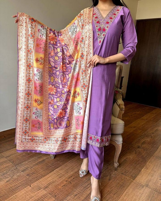 Kurta with hand with Embroidery work detailing on women's printed cotton kurta pant or dupatta set(NFRD461) (01)