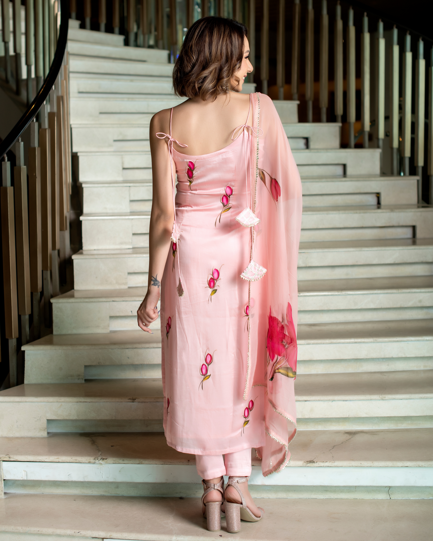 Kurta with hand with Embroidery work detailing on women's printed cotton kurta pant or dupatta set(NFRD464)