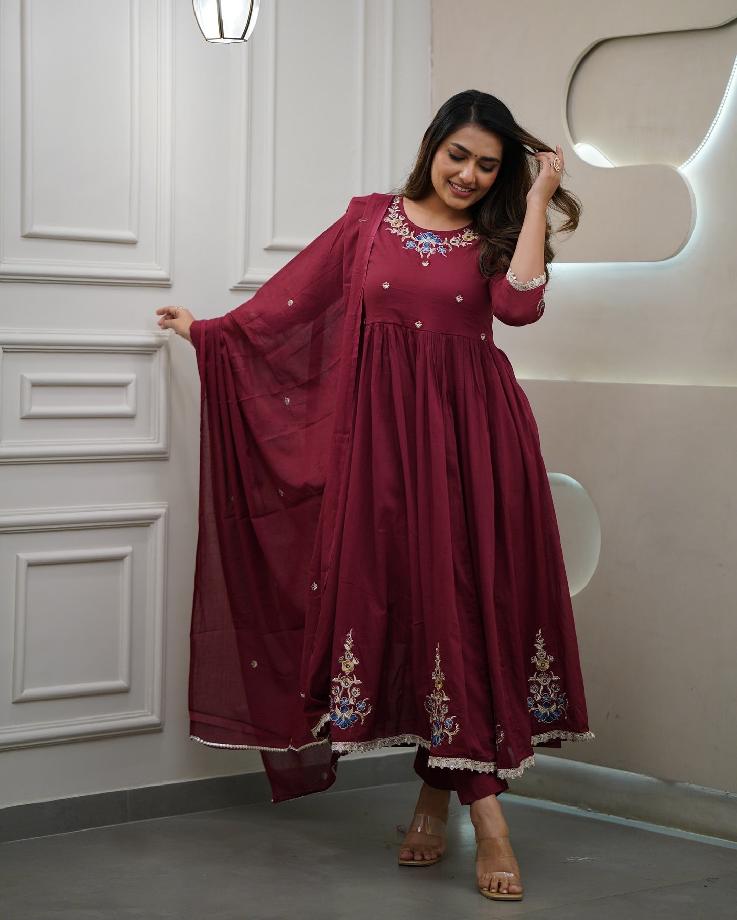 Kurta with hand with Embroidery work detailing on women's printed cotton kurta pant or dupatta set(NFRD465) (01)