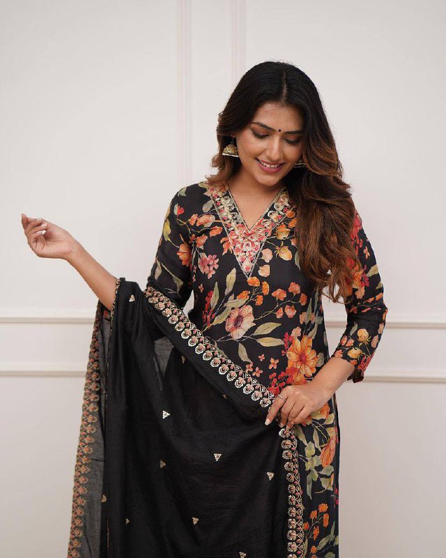 Kurta with hand with Embroidery work detailing on women's printed cotton kurta pant or dupatta set(NFRD469)