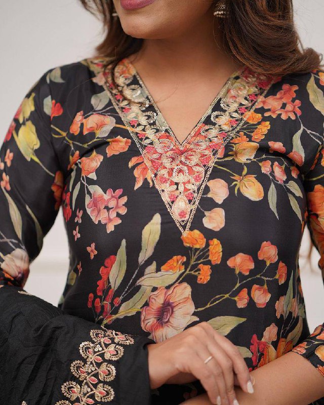 Kurta with hand with Embroidery work detailing on women's printed cotton kurta pant or dupatta set(NFRD469)
