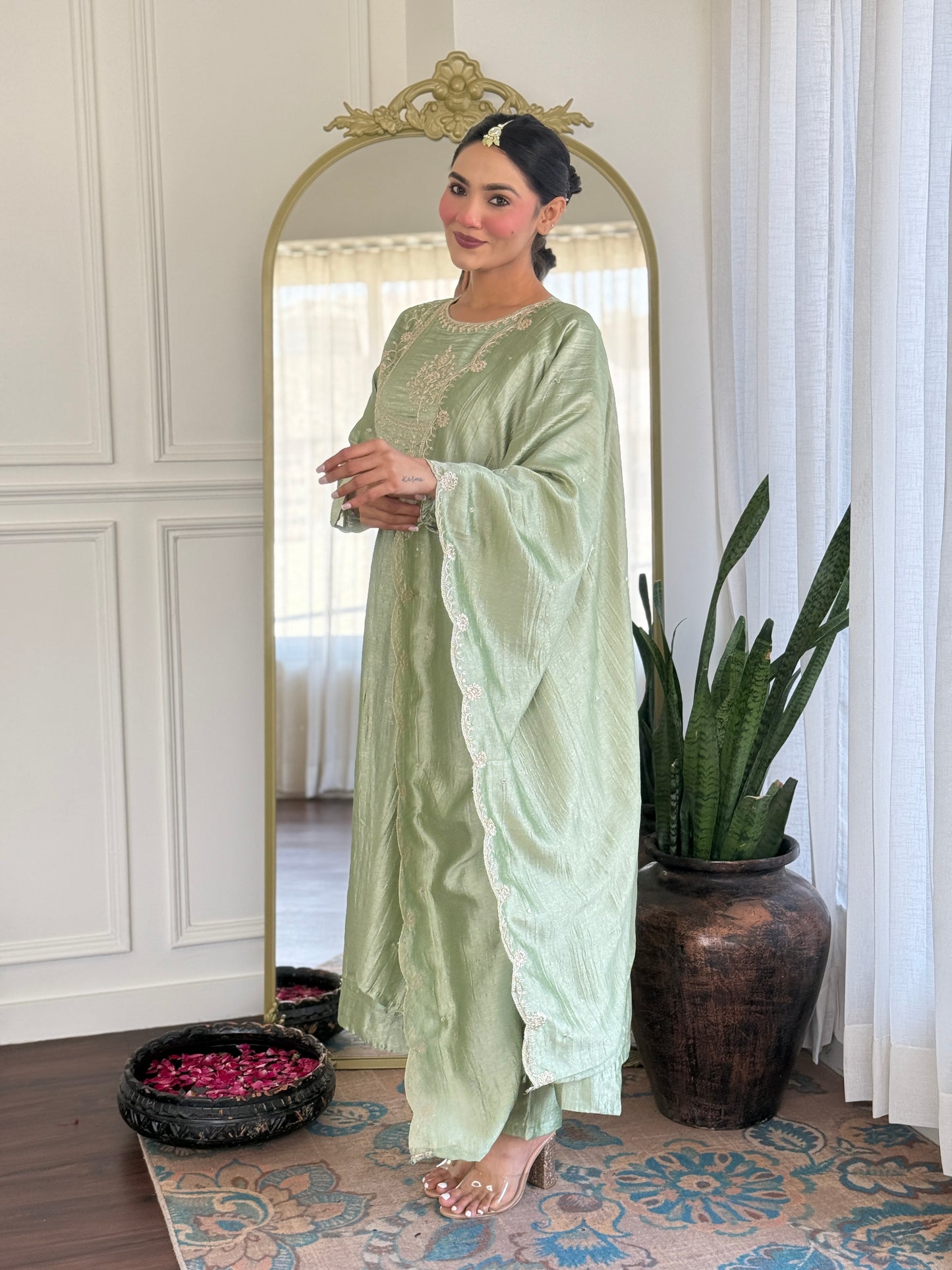 Our Exclusive Collection is here, to add a touch of tradition to your wardrobe(NFRD471) (03)