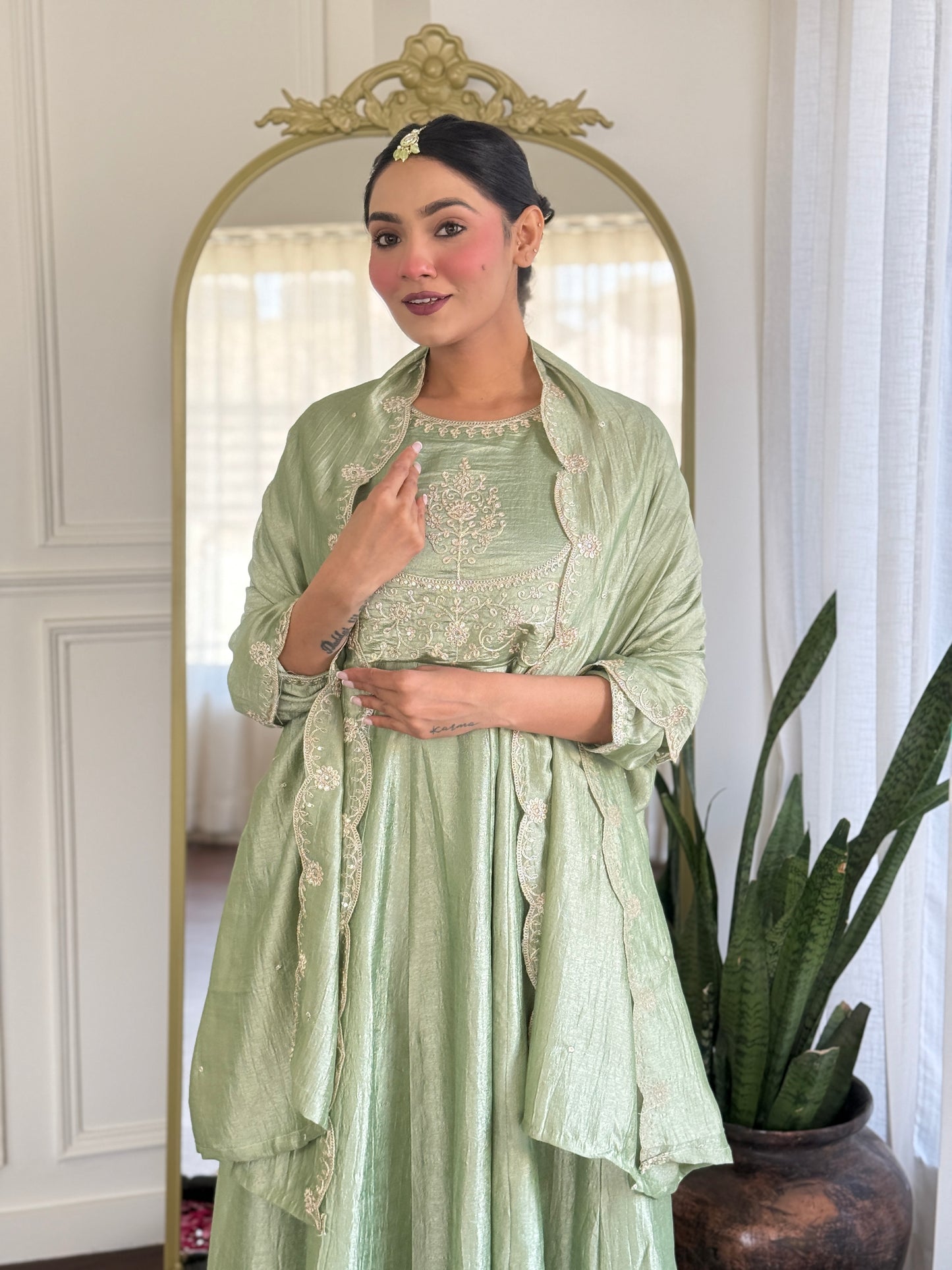 Our Exclusive Collection is here, to add a touch of tradition to your wardrobe(NFRD471) (03)