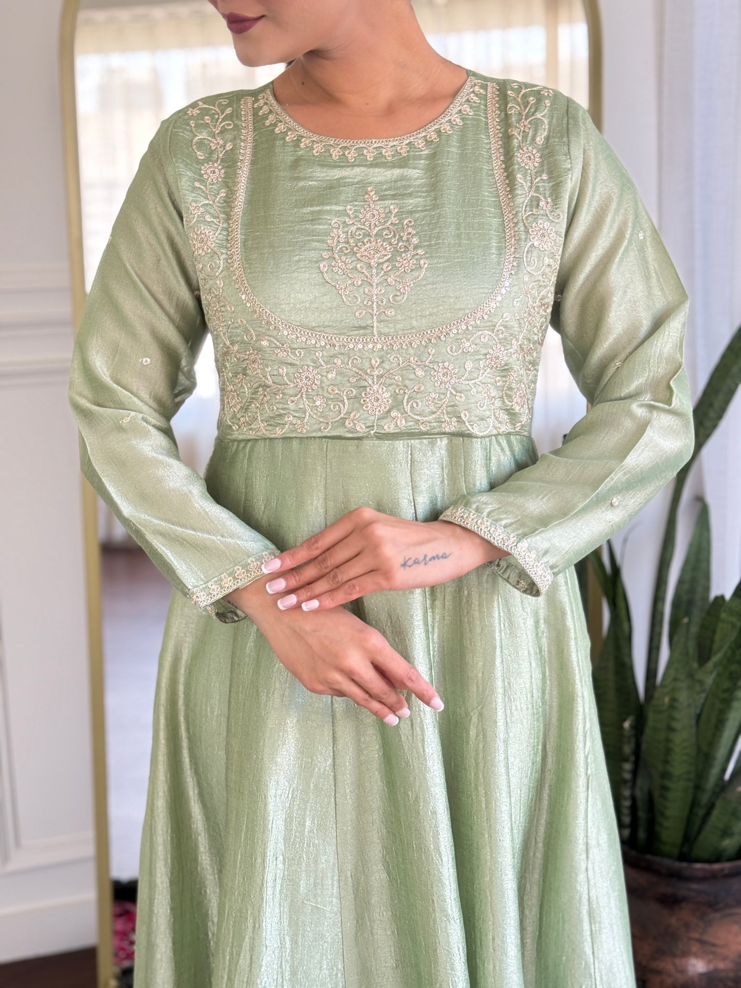 Our Exclusive Collection is here, to add a touch of tradition to your wardrobe(NFRD471) (03)