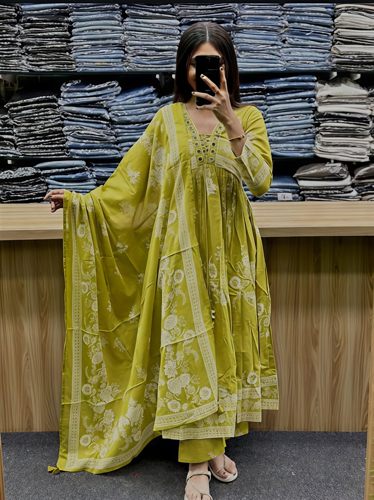 Elegant Floral Printed Kurta with Dupatta for Women (SWSK45)