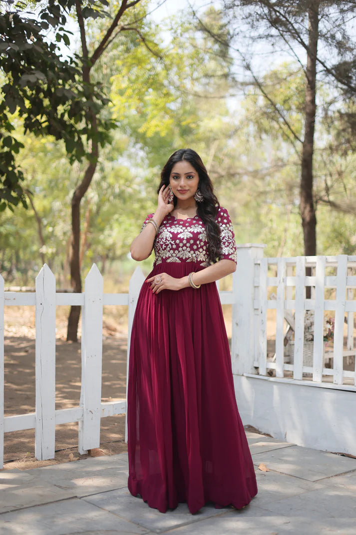 WOMENSAVTAR ZARI - THREAD & SEQUINS EMBROIDERID GOWN