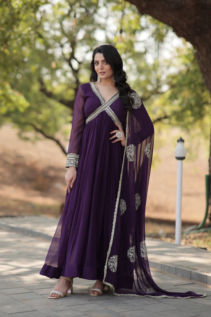 WOMENSAVTAR PREMIUM DESIGNER GGOWN WITH DUPATTA