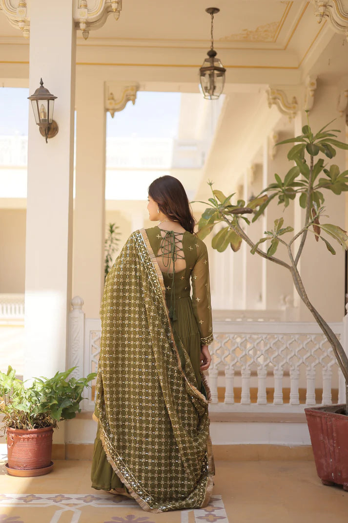 PREMIUM DESIGNER GOWN WITH DUPATTA (WD20) (01)