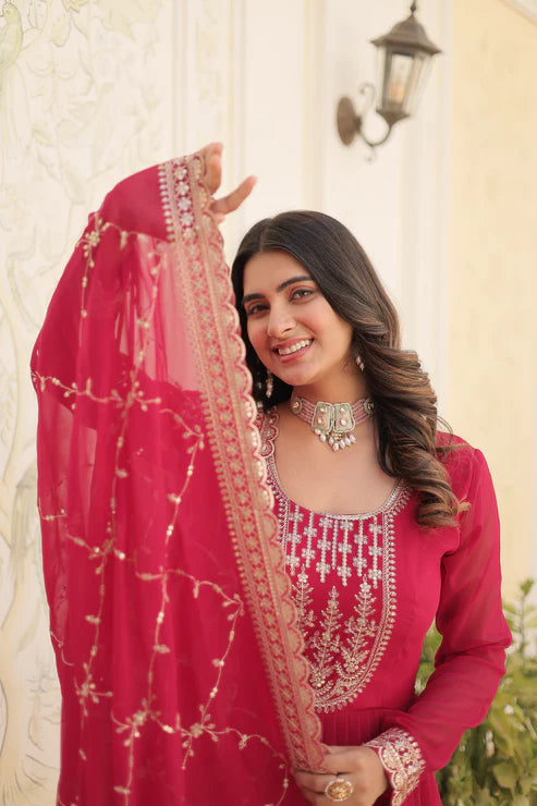 PREMIUM DESIGNER GOWN WITH DUPATTA (WD165) (04)