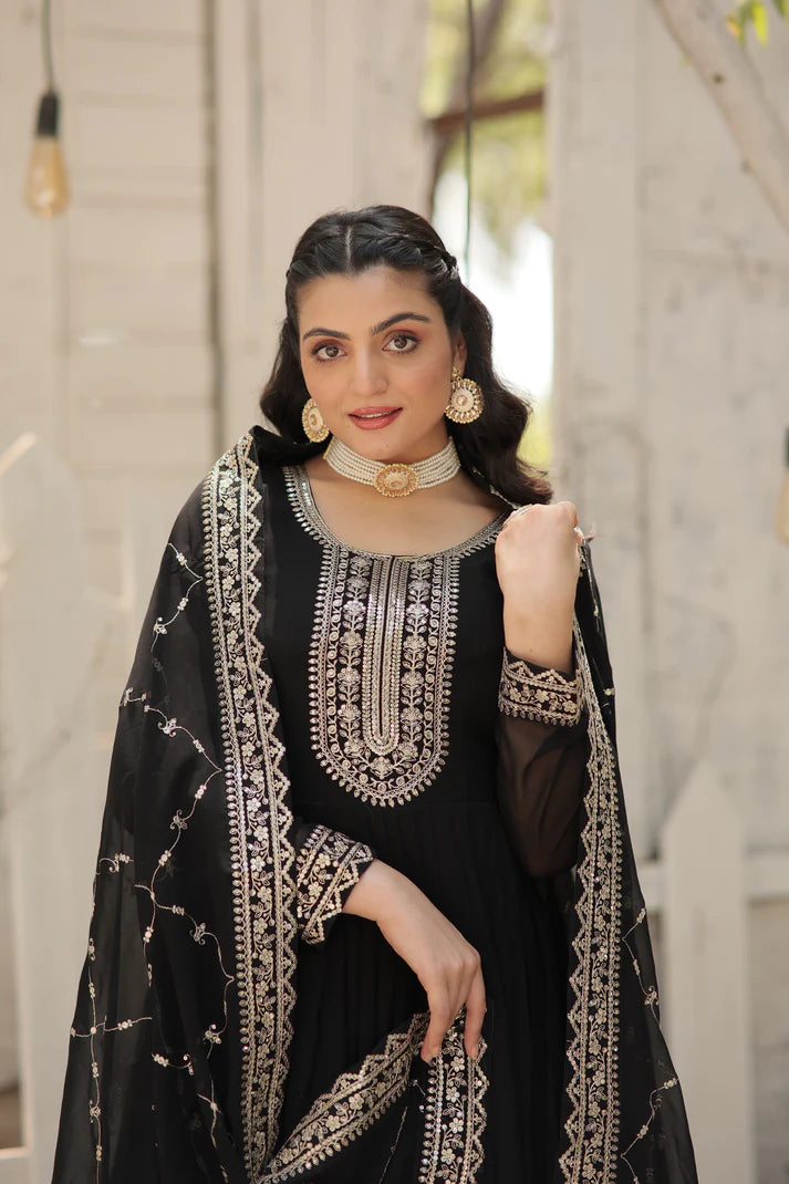PREMIUM DESIGNER GOWN WITH DUPATTA (WD165) (02)