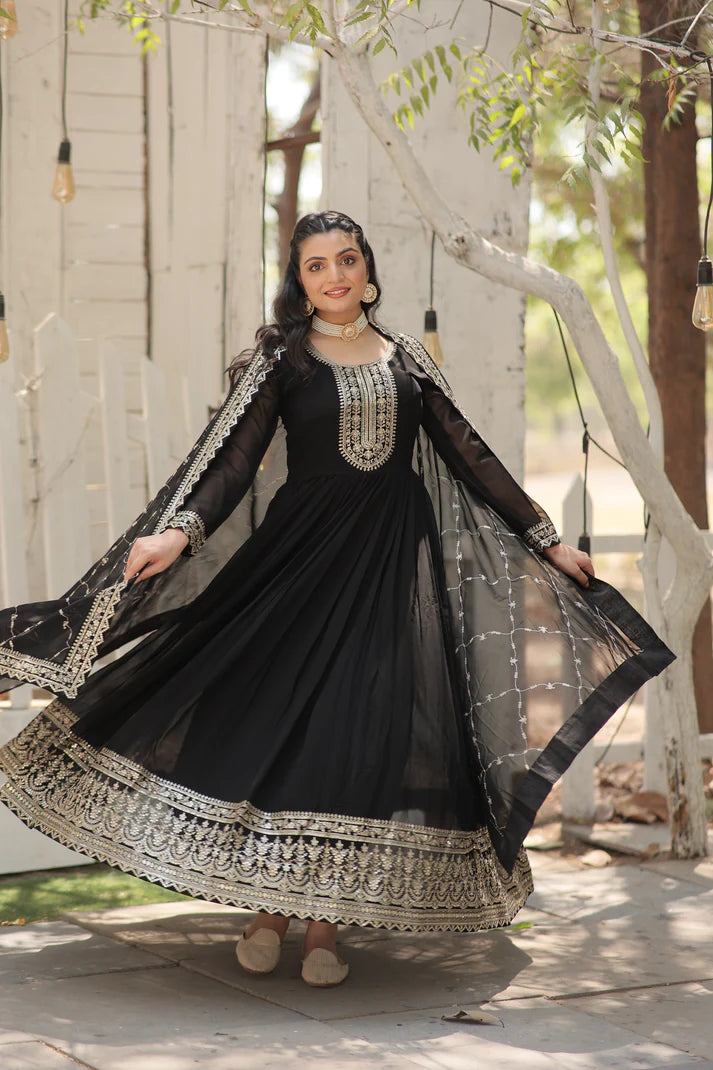 PREMIUM DESIGNER GOWN WITH DUPATTA (WD165) (02)