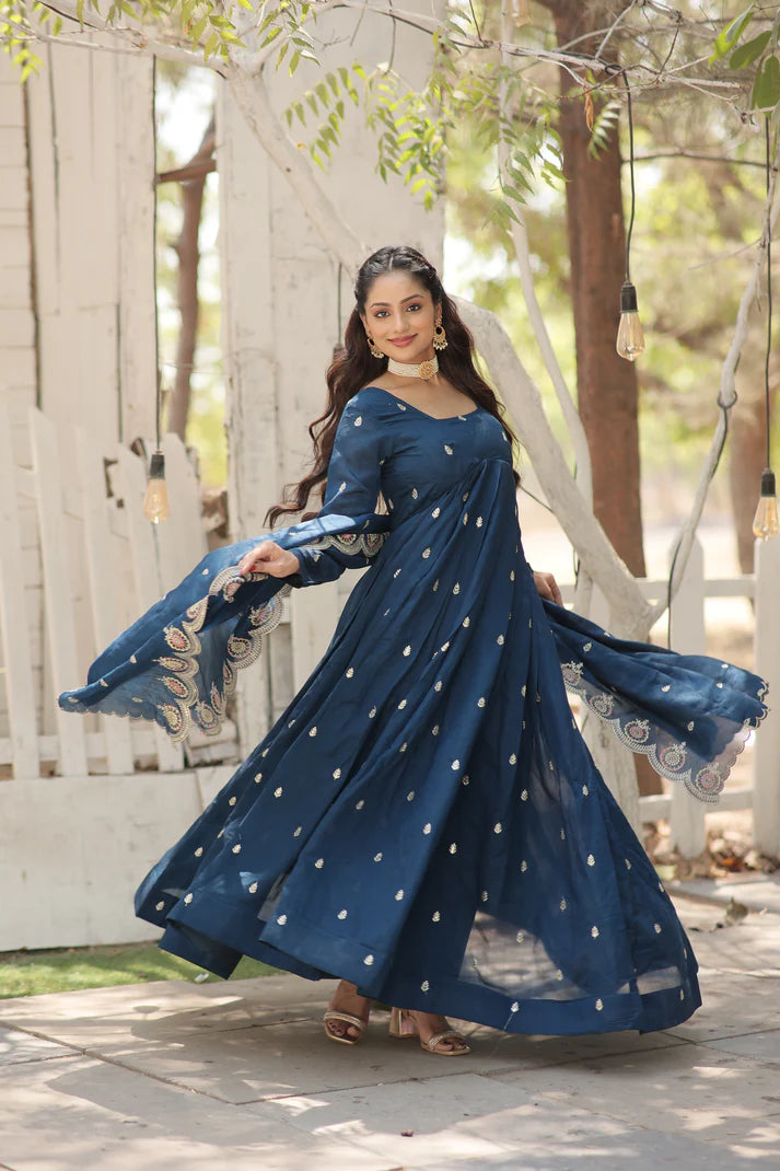 WOMENSAVTAR FESTIVAL SPECIAL VICHITRA SHIMMER GOWN WITH DUPATTA