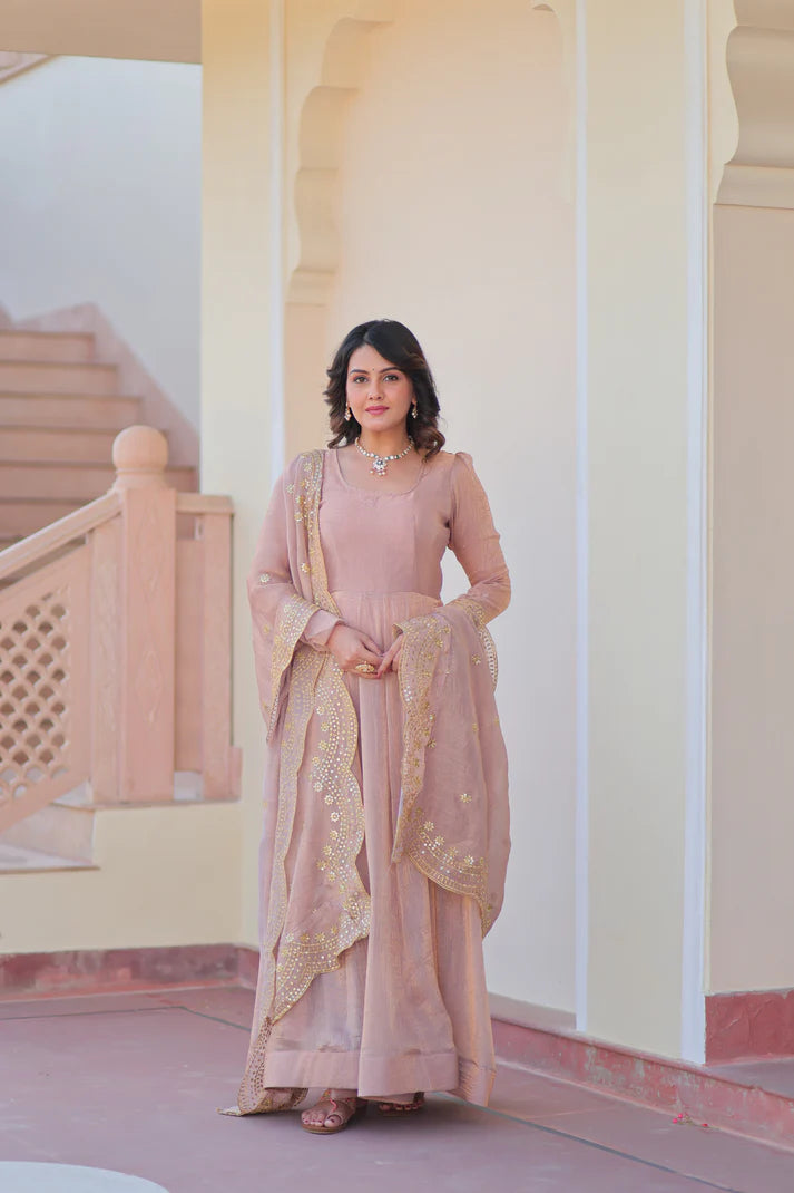 FENDY CHIFFON 12 KALI GOWN WITH EMBROIDERED DUPATTA (WD69) (01)