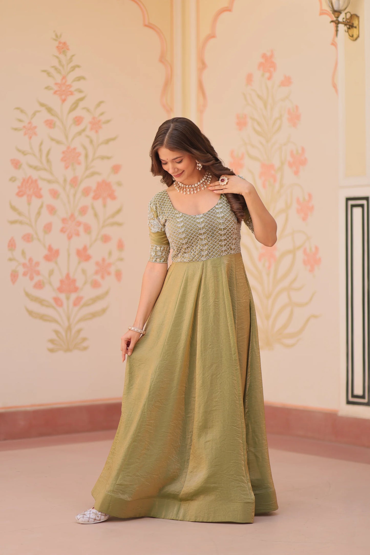 FENDY BEADS EMBROIDERED GOWN(WD63)
