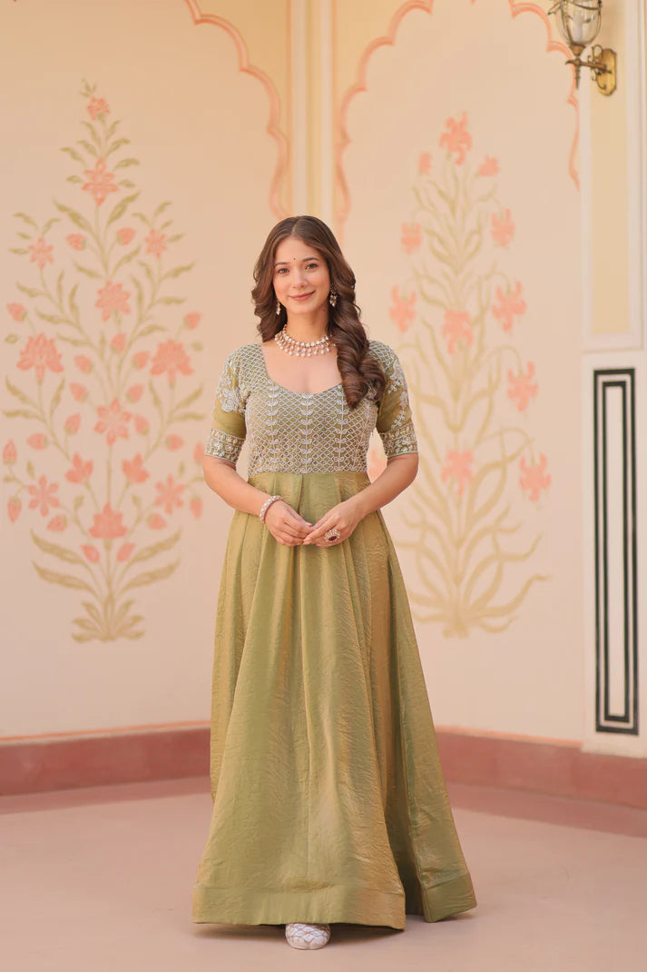 FENDY BEADS EMBROIDERED GOWN(WD63)