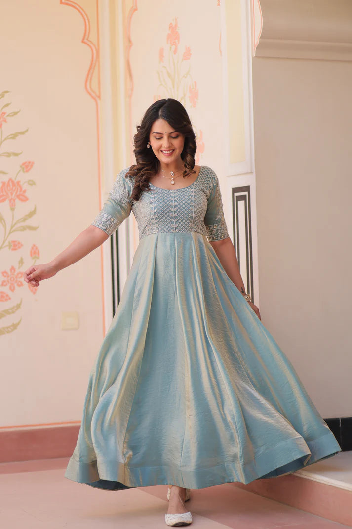 FENDY BEADS EMBROIDERED GOWN(WD63) (01)