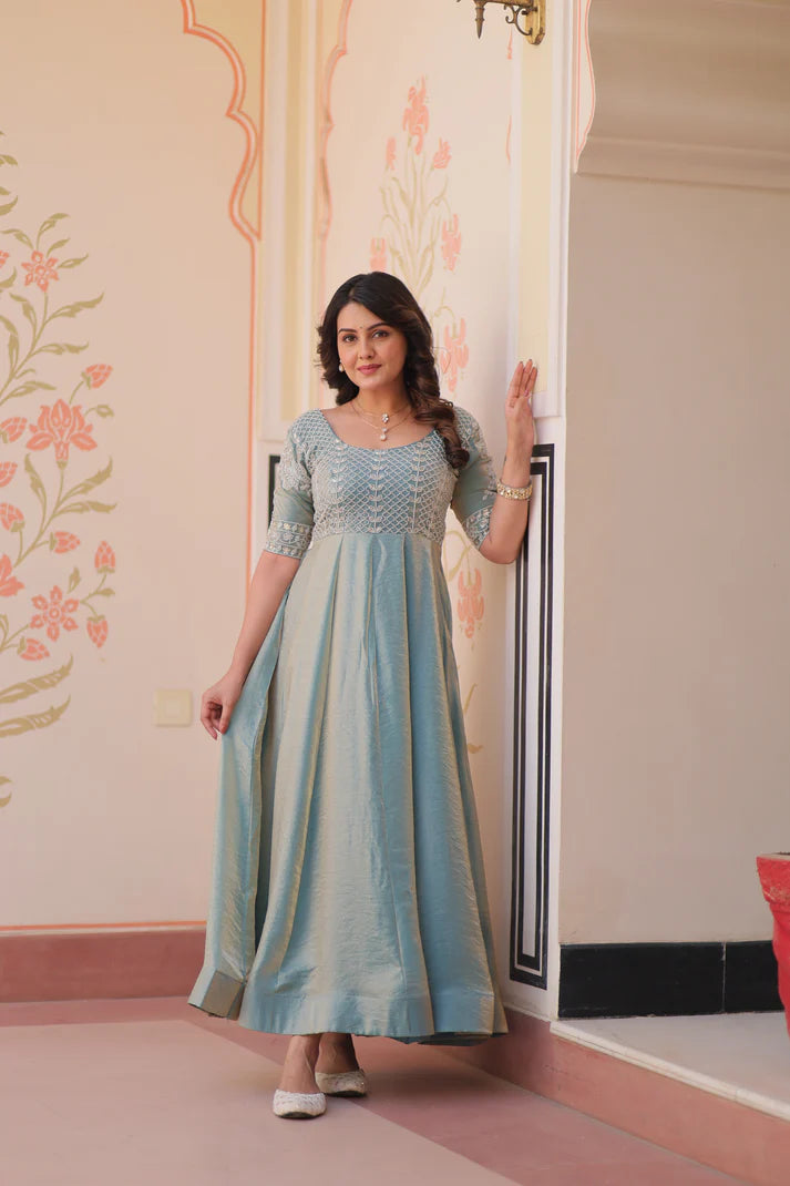FENDY BEADS EMBROIDERED GOWN(WD63) (01)
