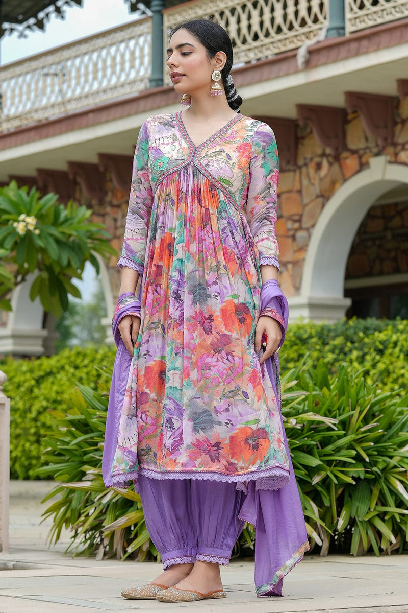 Aaliya Kurti +pant + Dupatta Mark a change in your wardrobe by wearing our exclusive range of suit sets...