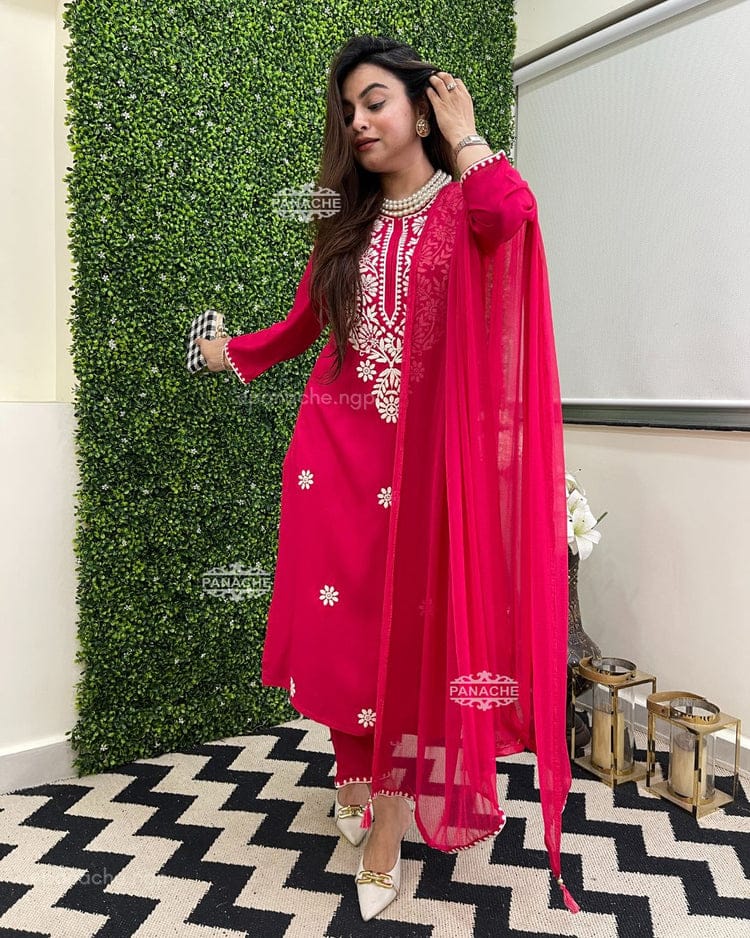 Look straight out of a dreamy movie set as you turn around and walk in this elegant flaired suit ! The perfect of traditional wear