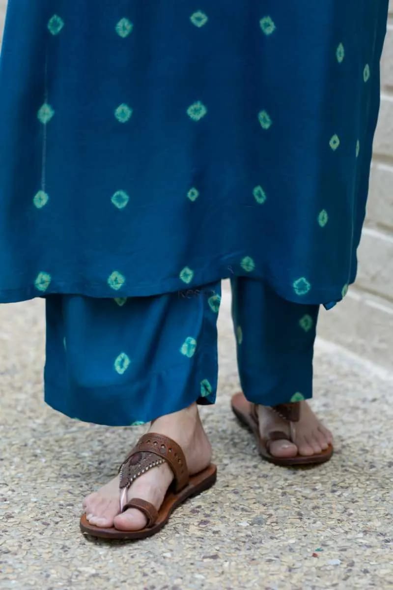 Elevate your style with this charming blue Cotton kurta and palazzo set. The hand-done bandhni print adds a touch of traditional elegance to the outfit*❤️