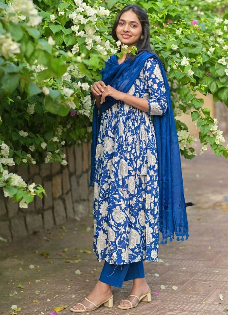 Block print floral alia cut anarkali Kurt paired with solid bottom  Kurti comes with crochia lace detailing on sleeves and neckline and also side tassels  Kota doria dupatta with tassels on both sides