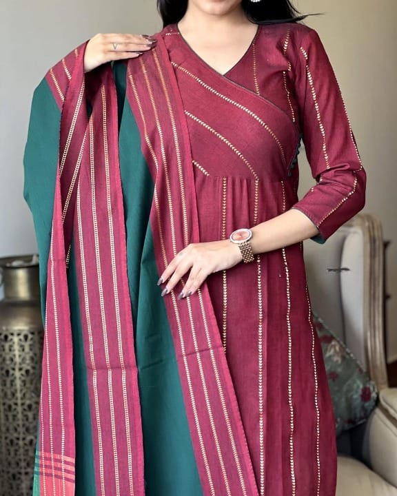 You will be so much in love with this south handloom outfit for combinations of self golden thread handloom south cotton kurta &nbsp;and south cotton pant paired with south cotton duppata golden thread self weaving add a unique vibe.