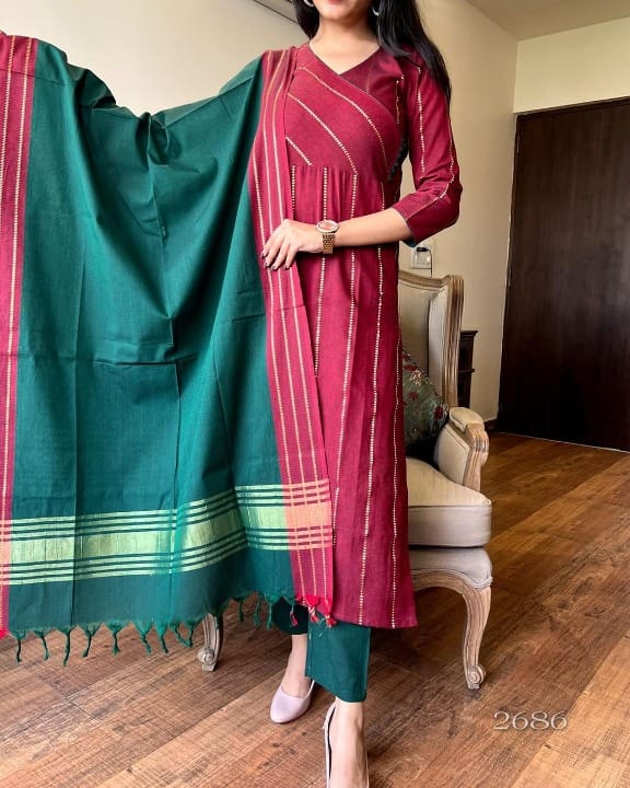 You will be so much in love with this south handloom outfit for combinations of self golden thread handloom south cotton kurta &nbsp;and south cotton pant paired with south cotton duppata golden thread self weaving add a unique vibe.