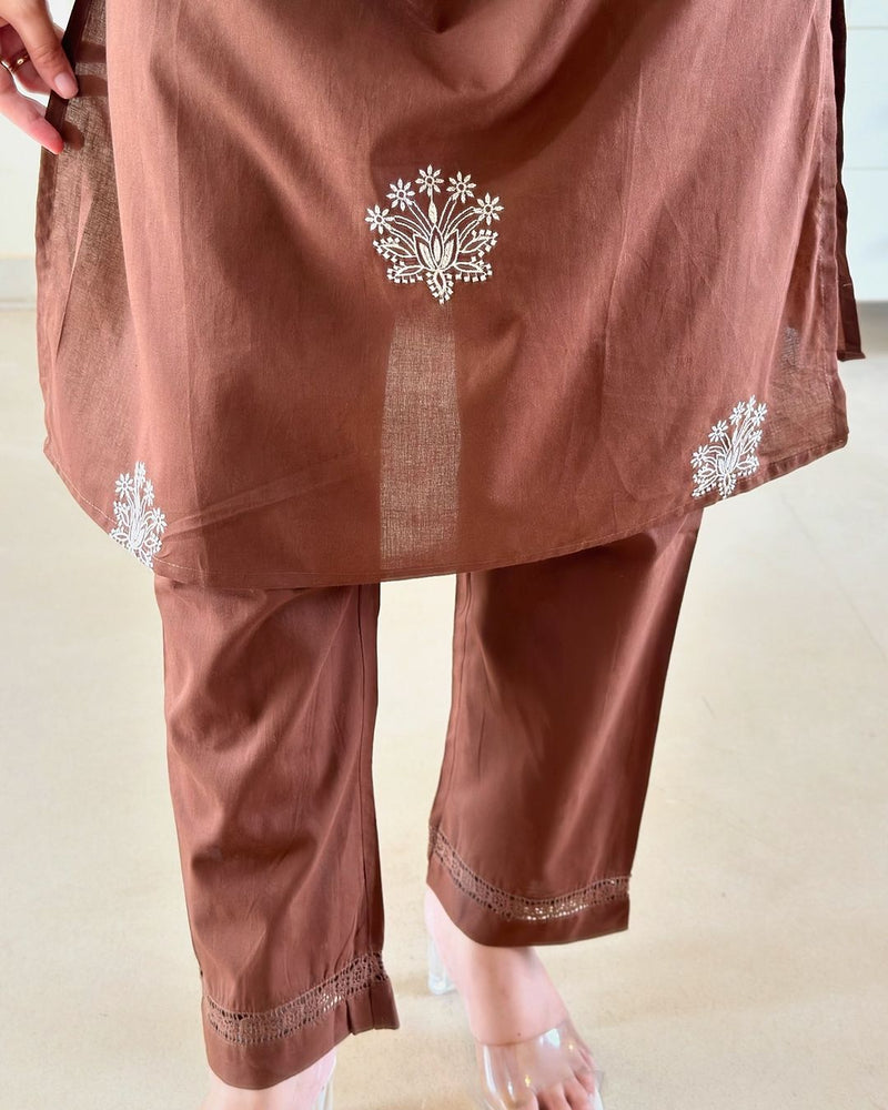 Upgrade your office wear wardrobe with this classy kurti embroidery detailing  moti lace work on neckline with lace work pant for all day comfort and trendy look🌸🌸